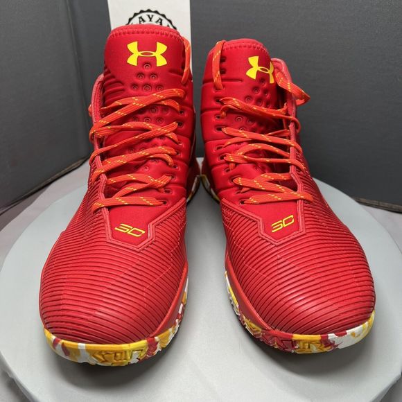 UA Curry 2.5 Rocket Red 1274425-602 Red Yellow White Men Size 10.5 Preowned RARE main image 6
